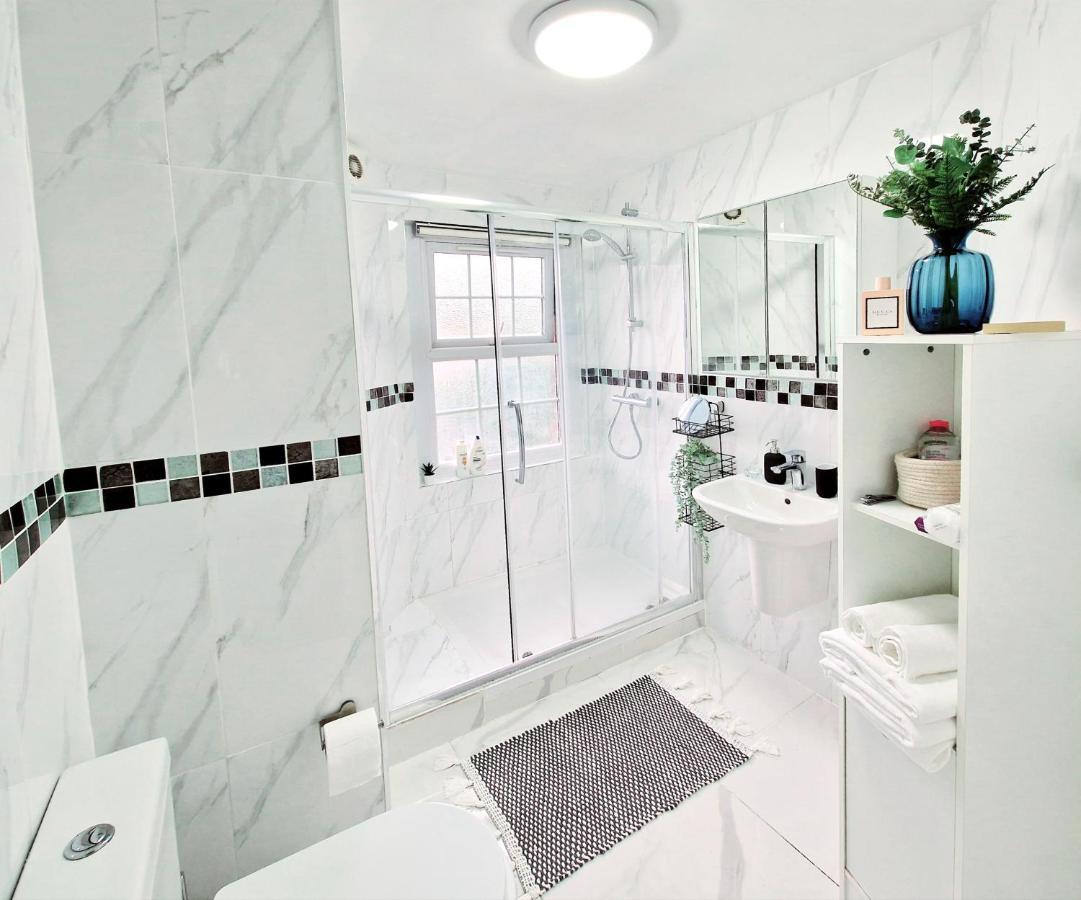 Charming Room In Central Londra Exterior foto